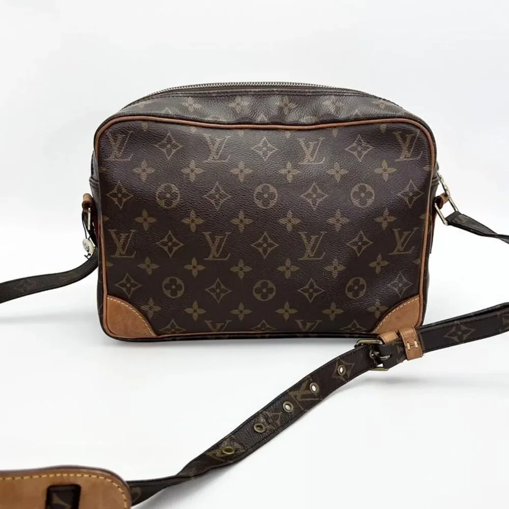 Louis Vuitton Women Pre-Loved Bag Very Good Condition